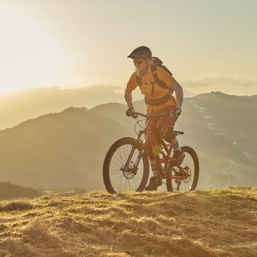Biken im ersten Frühlingslicht. | © Daniel Roos