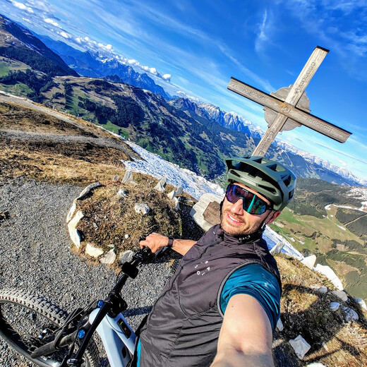 E-Bike cardio training in Summer  E-Bike cardio training in Summer
