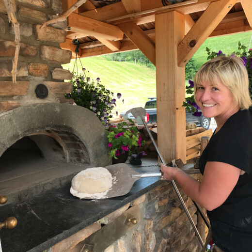 "Shooting in" the bread | © Michaela Mitterer